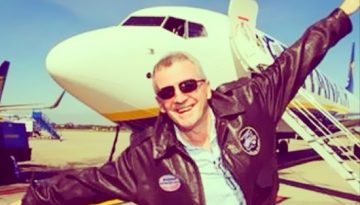 Ryanair: «Προστατέψτε τις υπερπτήσεις ή παραιτηθείτε» – 700 πτήσεις ακυρώνονται λόγω απεργίας στη Γαλλία