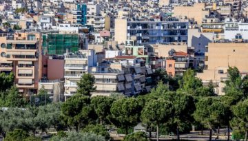 Έρχονται επιπλέον παρεμβάσεις για τα Airbnb, προανήγγειλε ο Πιερρακάκης