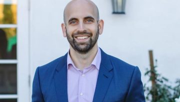 Airbnb νέος CTO: Στροφή στην AI και το στοίχημα Chesky για «ανθρώπινα» ταξίδια