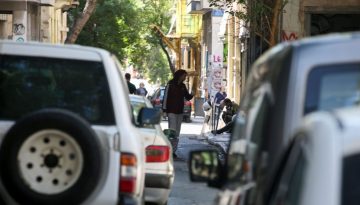 Η άλλη όψη της Αθήνας: Αμερικανίδα τουρίστρια καταγράφει την καθημερινή εξαθλίωση στο κέντρο της πρωτεύουσας
