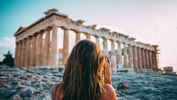 Η Ελλάδα στους τοπ προορισμούς παγκοσμίως για το 2026