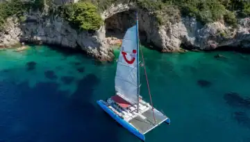 TUI Musement: Ελληνικό νησί στα top για εκδρομές με σκάφος
