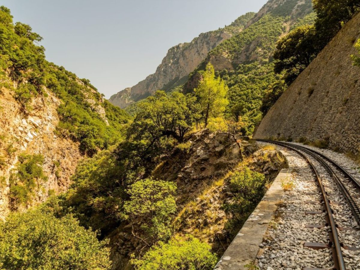 Κυρανάκης προς Δήμαρχο Καλαβρύτων: «Υπογράψτε για να ανοίξει ξανά ο Οδοντωτός»