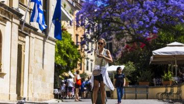 ΕΛΣΤΑΤ: Διαγωνισμός για νέα εφαρμογή στην Έρευνα Διακοπών των Ελλήνων