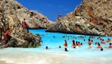 Κρήτη: Μόλις 3.435 μετακλητοί εργαζόμενοι στον τουρισμό – Σχεδόν 29.000 οι άνεργοι στο νησί