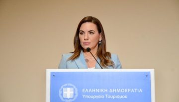 Στον Άγιο Νικόλαο η Όλγα Κεφαλογιάννη για τα εγκαίνια της αναβαθμισμένης μαρίνας